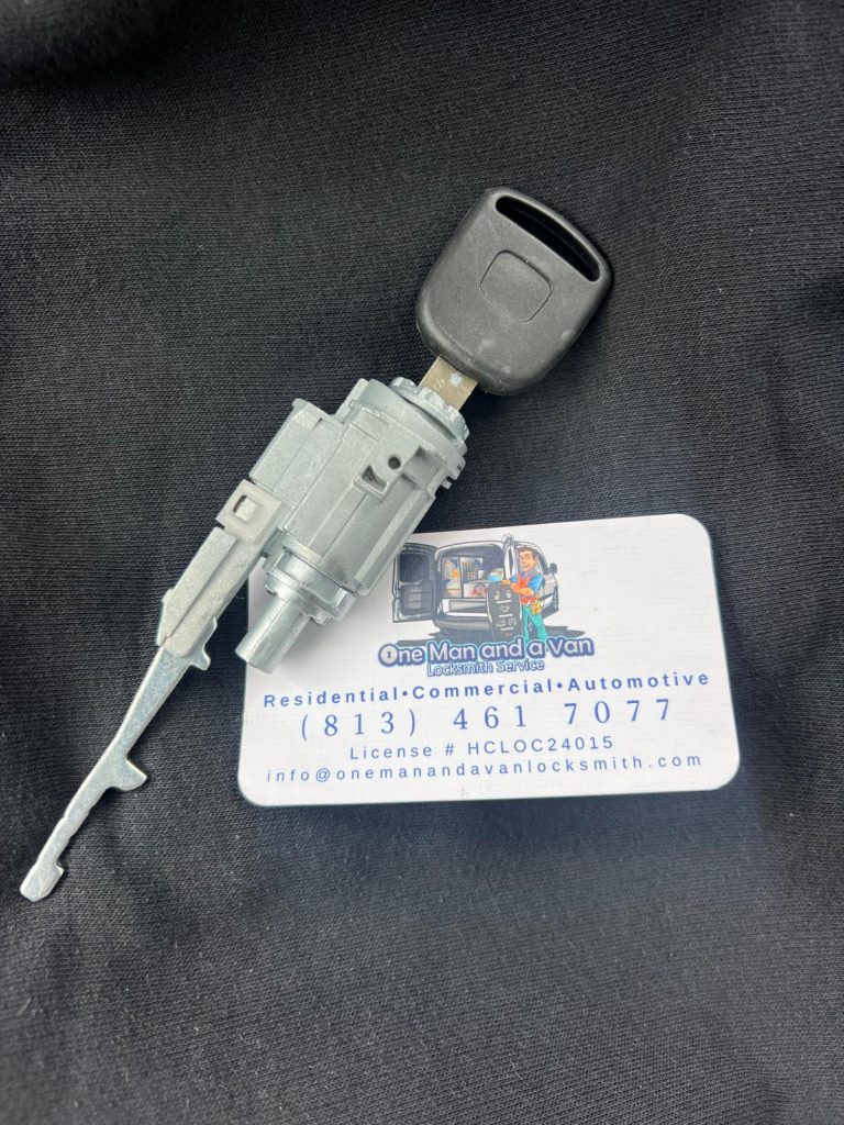 One man and a van - lost car keys replacement (1)